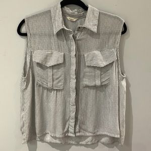 Sim & Sam sleeveless crop top.